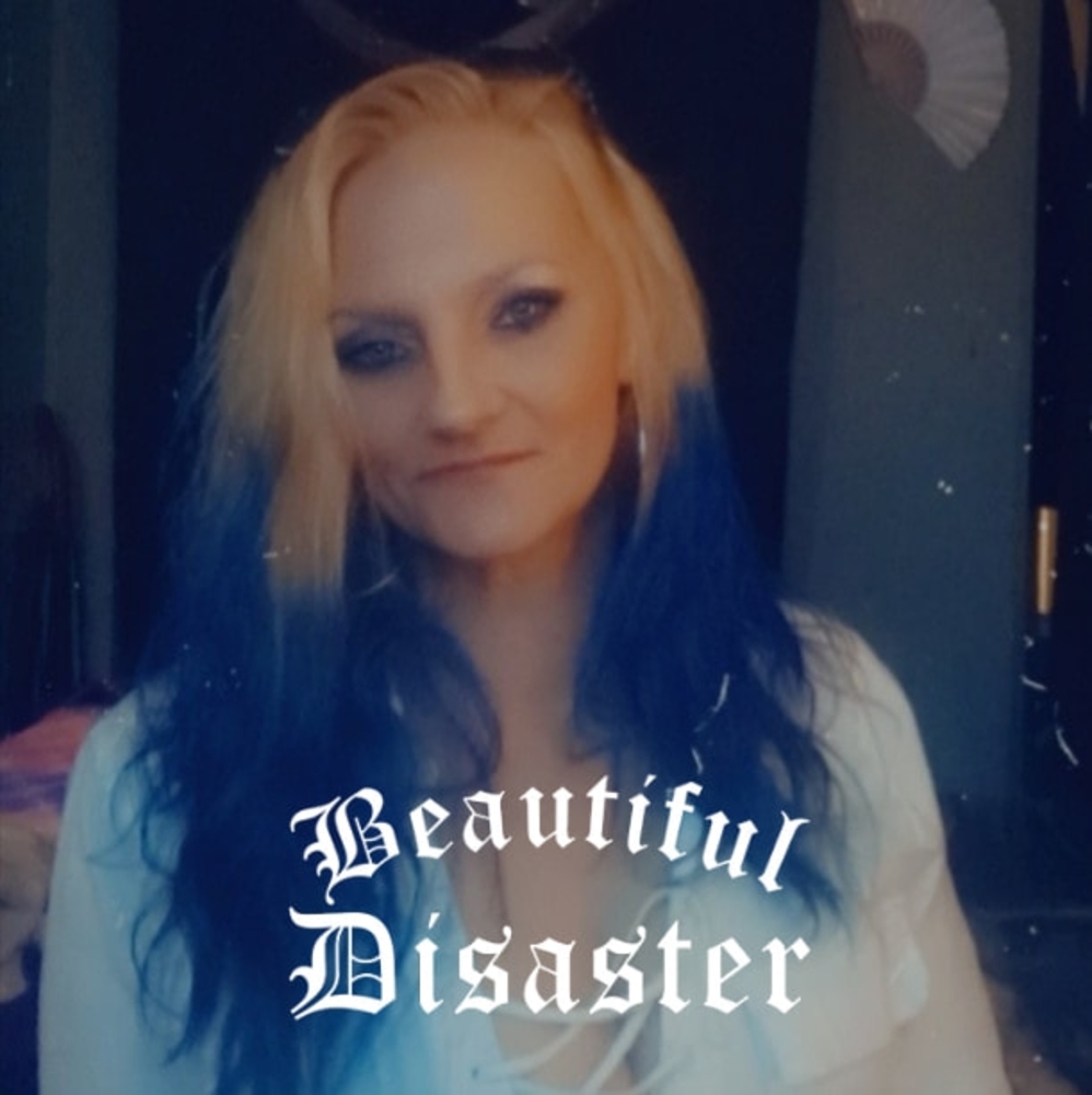 Meet your Posher, Teela